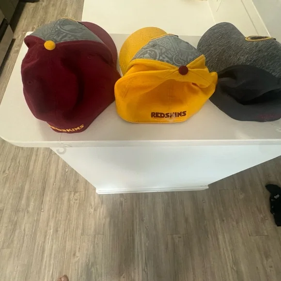 Washington Redskins Team Caps Set - Picture 3 of 4